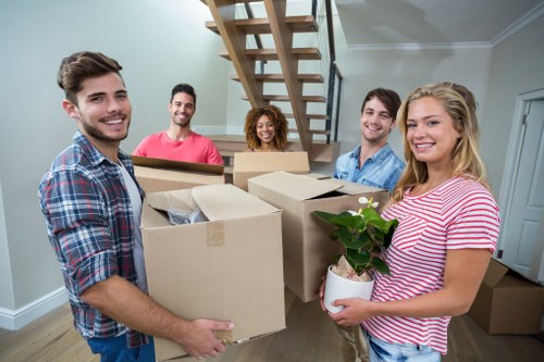 Professional packing and unpacking service for homes in Ealing