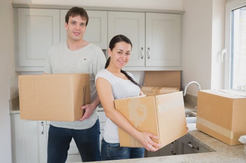 Loading van with cubic-yard based removal estimate for a flat move